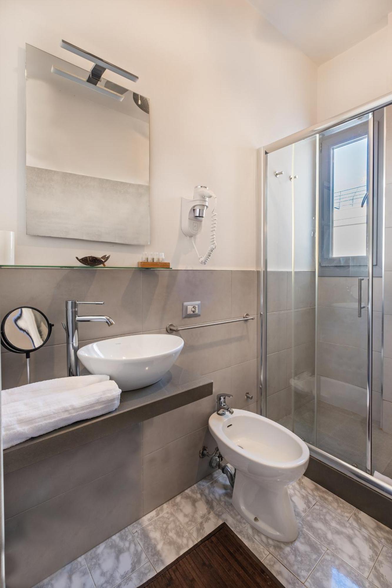 Penthouse Station Luxury Apts Le Dimore Bríndisi Exterior foto